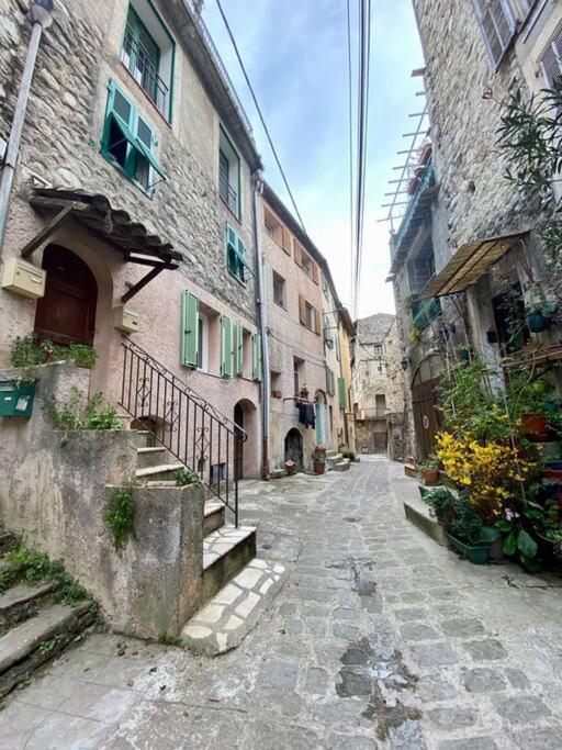 شقة Chez Caro L'Escarene المظهر الخارجي الصورة