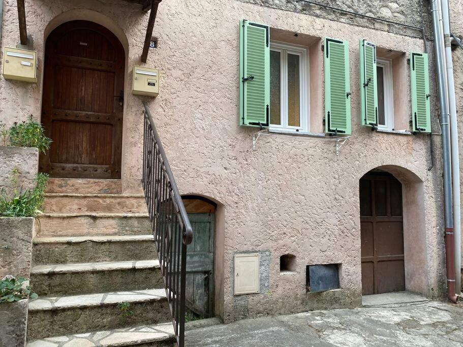 شقة Chez Caro L'Escarene المظهر الخارجي الصورة